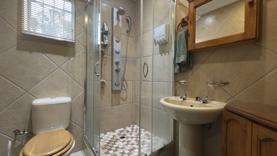 To Let 1 Bedroom Property for Rent in Flamwood North West